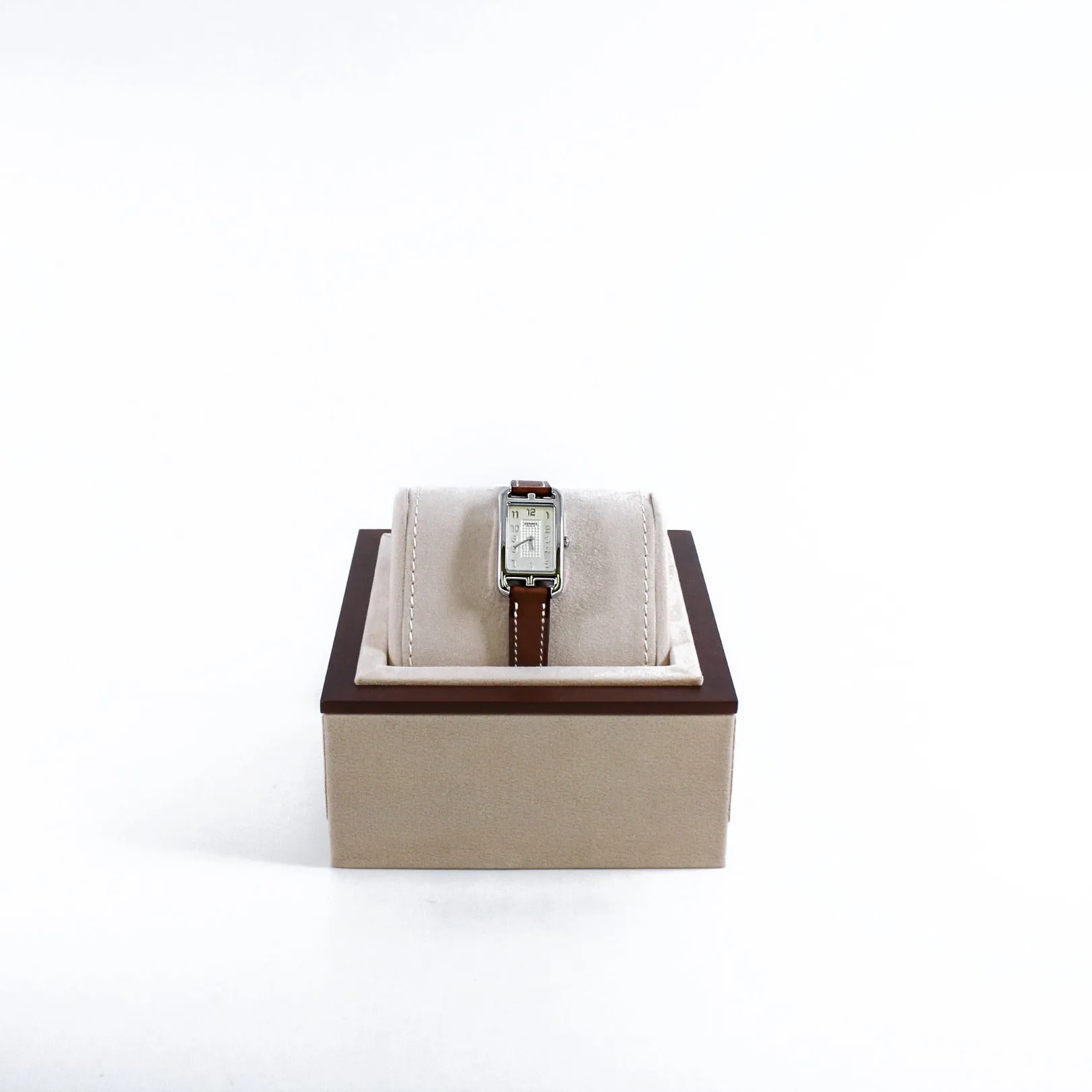 Nantucket 17 x 23 mm gold band phw rrp3520