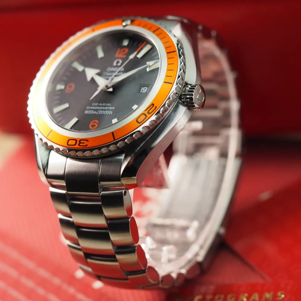 Omega Seamaster Planet Ocean 22085000 (2010)